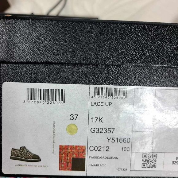 Authentic Chanel Lace Up  Pink and Black Tweed Pearl "CC" Logo Platform Sneakers - Picture 16 of 16